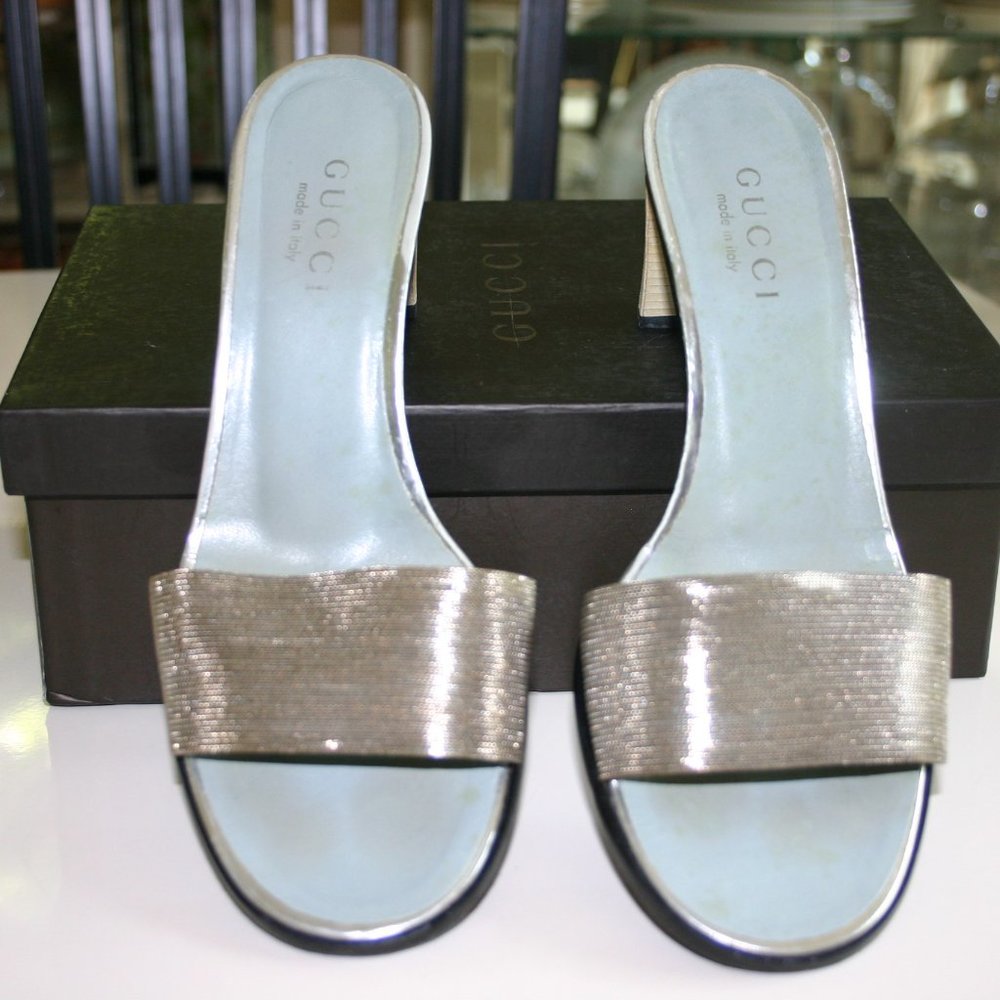 GUCCI Made in Italy 7.5B Blonde Wooden Chunky Heel Muted Metal Silver Band